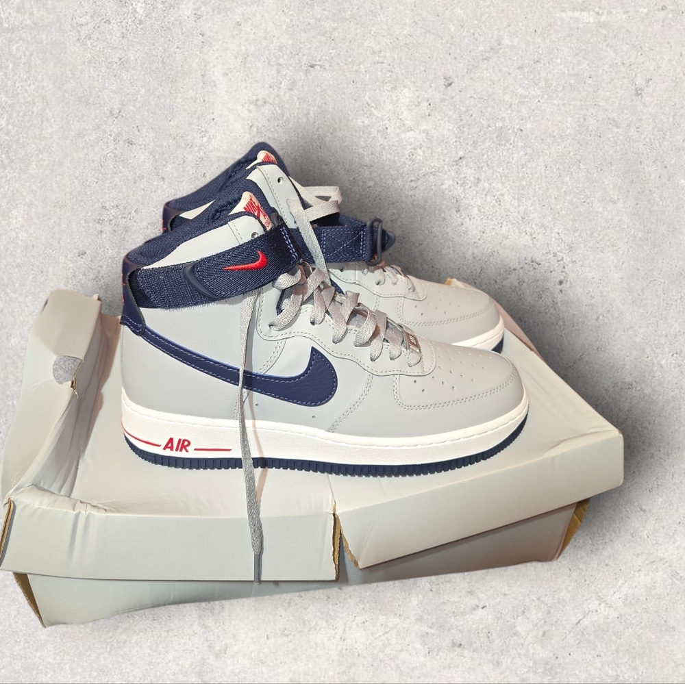 NIB Nike Air Force 1 High 'New England Patriots'